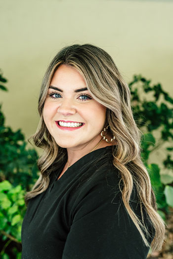 lauren maggie administrative assistant